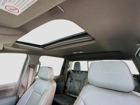 Used 2020 GMC Sierra 3500 Denali w/ Denali Ultimate Package image 23