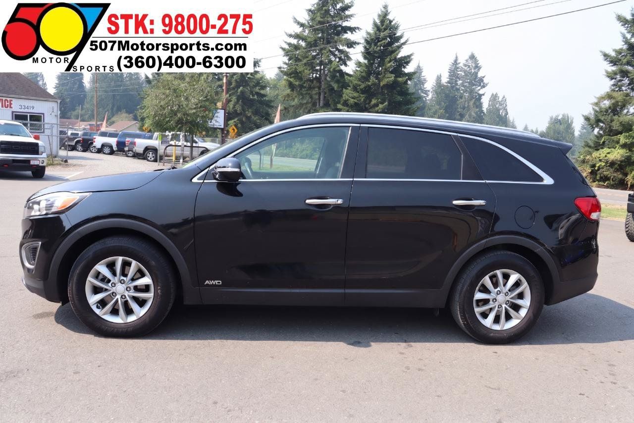 Used 2016 Kia Sorento AWD w/ LX Convenience Package image 3