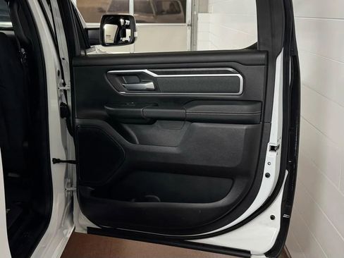 Used 2022 RAM 1500 Big Horn AWD/4WD image 34