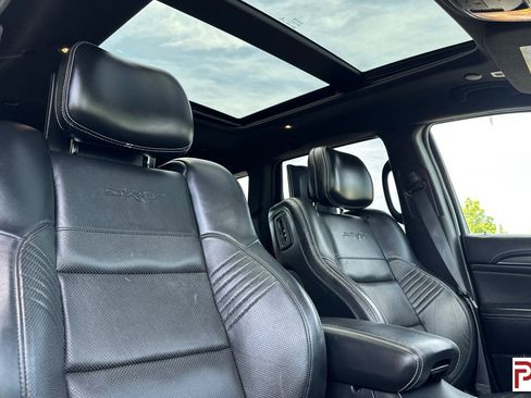 Used 2018 Jeep Grand Cherokee SRT AWD/4WD image 21