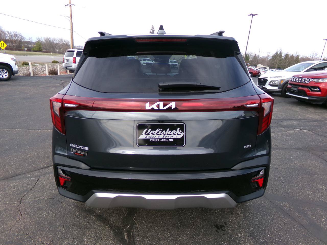 Used 2024 Kia Seltos EX AWD/4WD image 4