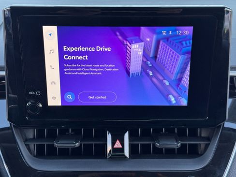 Used 2025 Toyota Corolla LE image 19