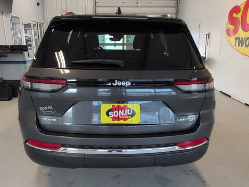 Used 2024 Jeep Grand Cherokee Limited AWD/4WD image 4