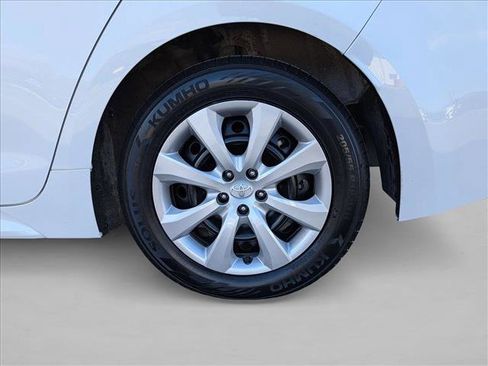 Certified 2024 Toyota Corolla LE image 20
