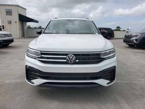Used 2024 Volkswagen Tiguan SE R-Line FWD image 10