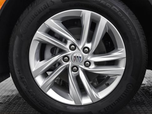 Used 2025 Buick Envista Preferred w/ Convenience I Package image 8