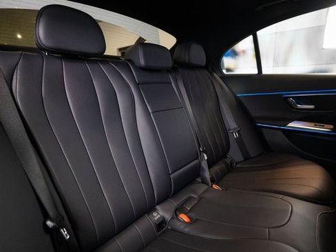New 2026 Mercedes-Benz E 350 4MATIC Sedan image 32