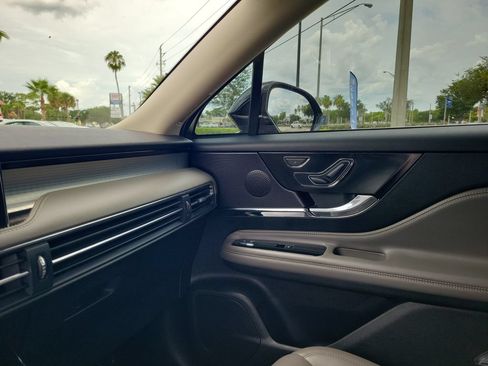 Used 2024 Lincoln Corsair FWD image 27