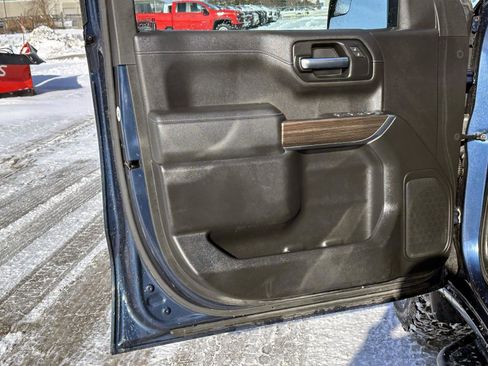 Used 2020 Chevrolet Silverado 1500 LT Trail Boss w/ Bed Protection Package image 16