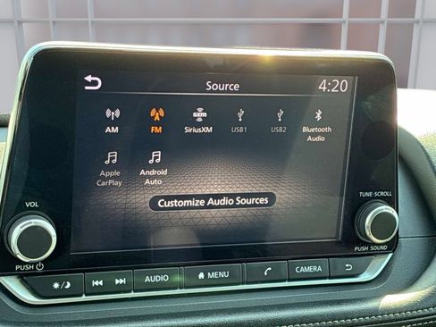 Used 2024 Nissan Rogue S FWD image 29