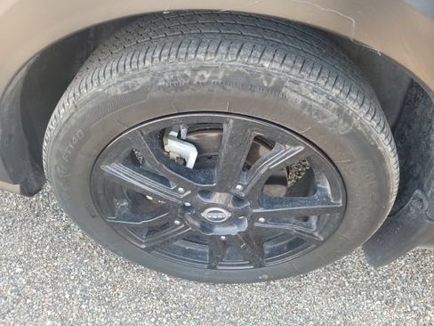 Used 2024 Nissan Kicks SR w/ SR Premium Package FWD image 24