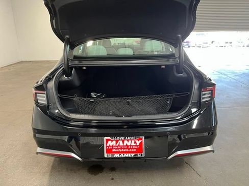Used 2025 Hyundai Sonata Limited FWD image 16