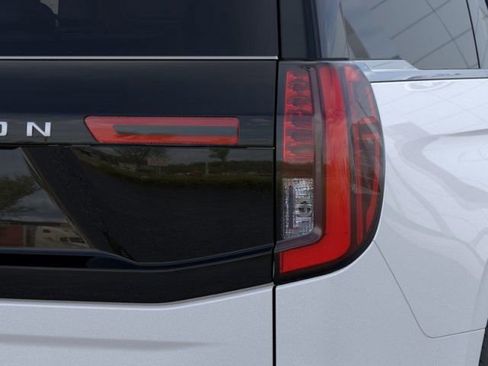 New 2025 Ford Expedition Platinum w/ Platinum Ultimate Package image 22