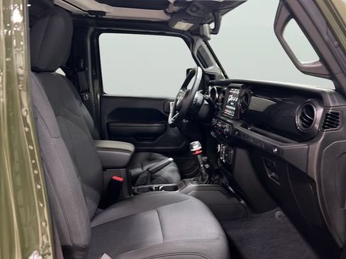 Used 2023 Jeep Wrangler Unlimited Sport AWD/4WD image 13