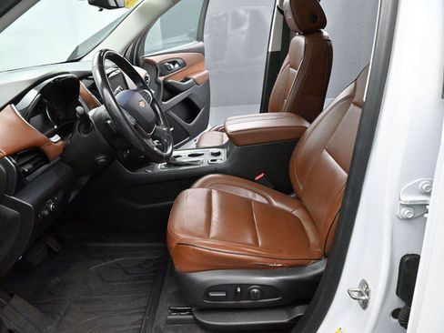 Used 2019 Chevrolet Traverse High Country w/ LPO, Floor Liner Package AWD/4WD image 16