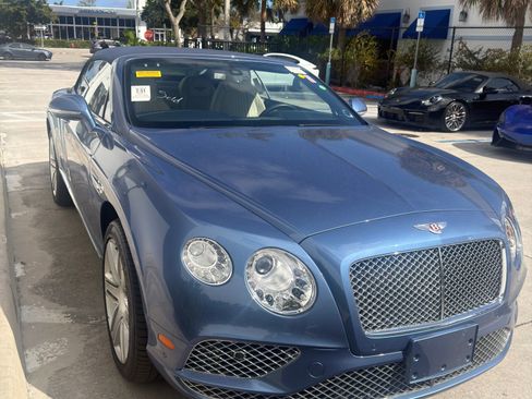 Used 2017 Bentley Continental GT image 4