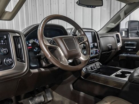 Used 2017 GMC Sierra 2500 Denali w/ Duramax Plus Package image 14