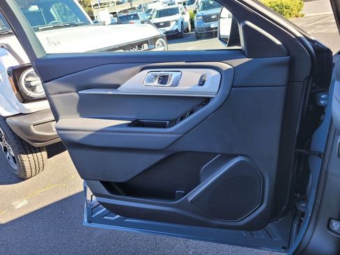 New 2026 Ford Explorer Active image 38