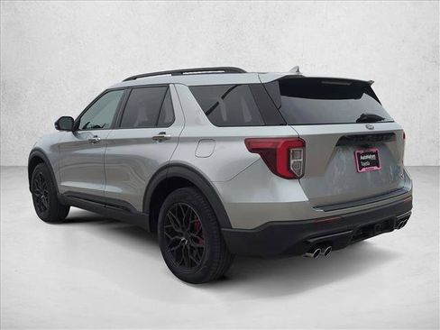 Used 2020 Ford Explorer ST w/ ST Street Pack image 5