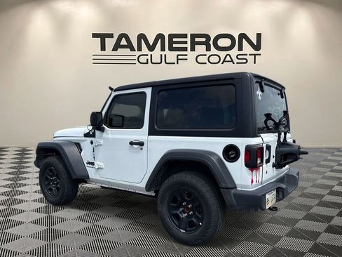 Used 2024 Jeep Wrangler Sport AWD/4WD image 5