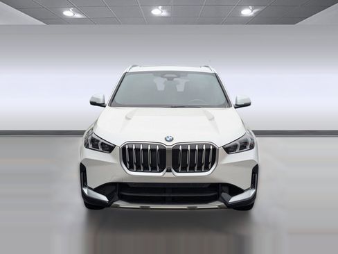 Used 2025 BMW X1 xDrive28i w/ Premium Package image 4