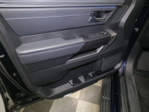 Used 2023 Toyota Sequoia Platinum image 46