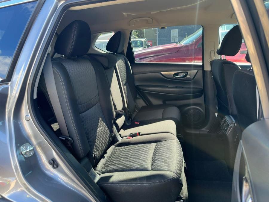 Used 2020 Nissan Rogue SV AWD/4WD image 15