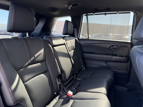 Used 2023 Honda Passport TrailSport image 39