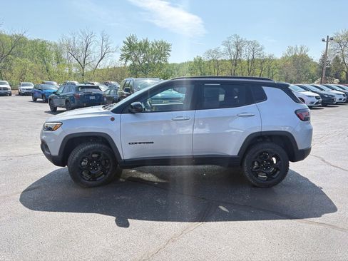 Used 2024 Jeep Compass Trailhawk w/ Trailhawk Elite Group AWD/4WD image 10