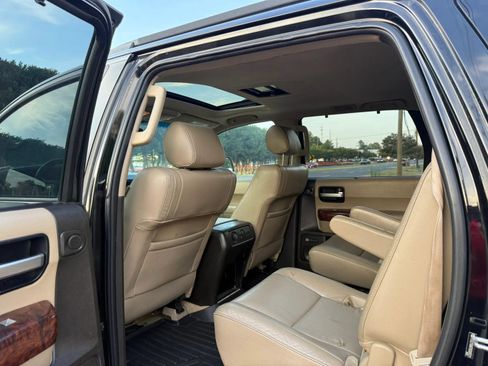 Used 2008 Toyota Sequoia Limited RWD image 12