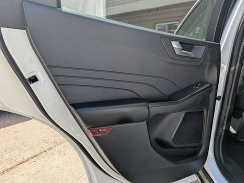 Used 2023 Ford Escape Active w/ Tech Pack #2 FWD image 15