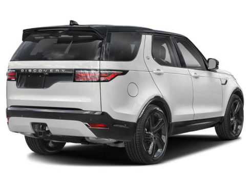 Used 2024 Land Rover Discovery S AWD/4WD image 3