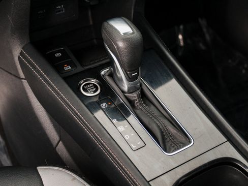 Used 2024 Nissan Kicks SR w/ SR Premium Package FWD image 20