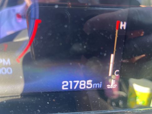 Used 2024 Chevrolet Trax ACTIV w/ Sunroof Package image 4