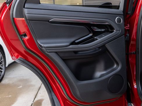 Used 2023 Land Rover Range Rover Evoque R-Dynamic S image 30