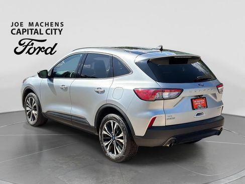 Used 2022 Ford Escape SE w/ SE Sport Appearance Package AWD/4WD image 7