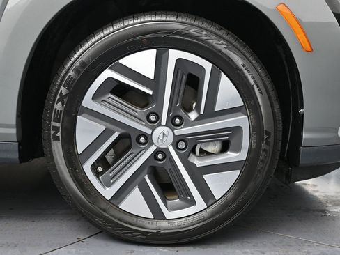 Used 2023 Hyundai Kona SE w/ Cargo Package image 14