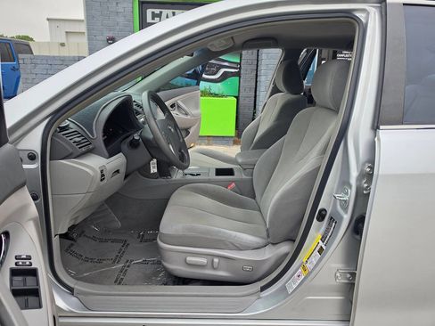 Used 2009 Toyota Camry FWD image 14