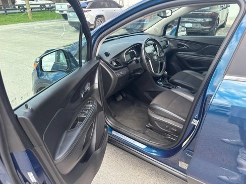 Used 2019 Buick Encore Preferred FWD image 5