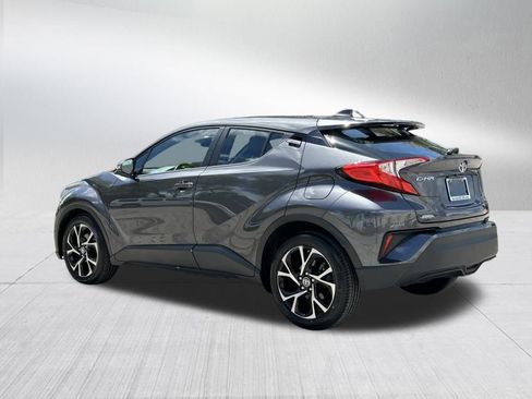 Used 2021 Toyota C-HR XLE FWD image 7