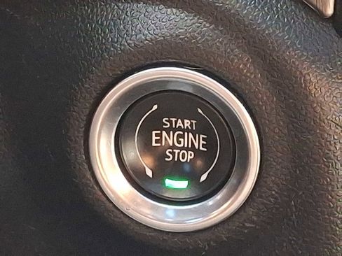 Used 2022 GMC Sierra 2500 Denali w/ Denali Ultimate Package image 25