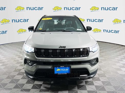 Used 2023 Jeep Compass Latitude AWD/4WD image 2