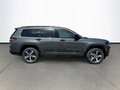 New 2026 Jeep Grand Cherokee L Limited AWD/4WD image 8