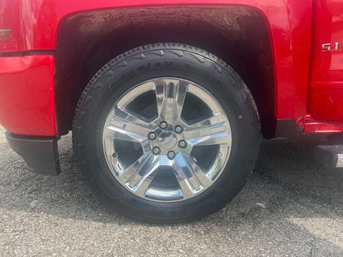 Used 2017 Chevrolet Silverado 1500 LT w/ All Star Edition image 10