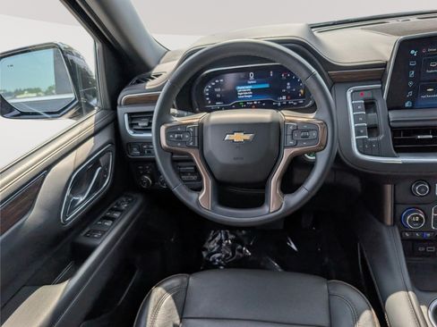 Used 2024 Chevrolet Suburban High Country AWD/4WD image 22