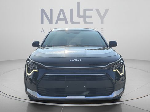 Certified 2025 Kia Niro LX FWD image 8