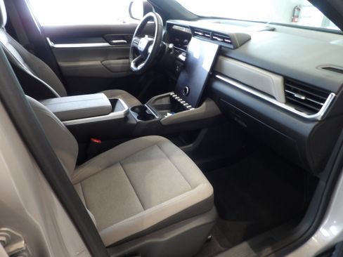 Used 2025 GMC Terrain Elevation AWD/4WD image 23