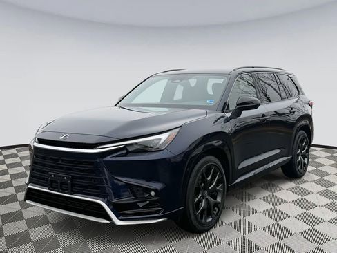 Used 2026 Lexus TX 500h AWD image 5