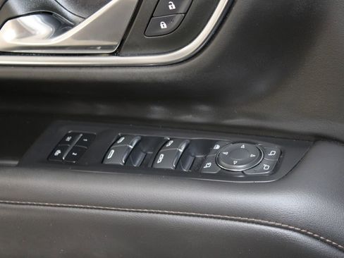 Used 2024 Chevrolet Tahoe High Country image 42