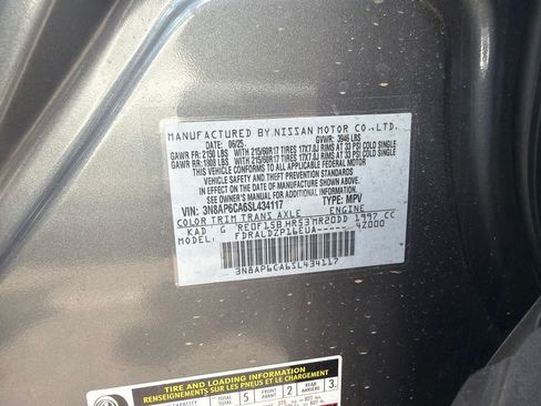 Certified 2025 Nissan Kicks SV FWD image 7